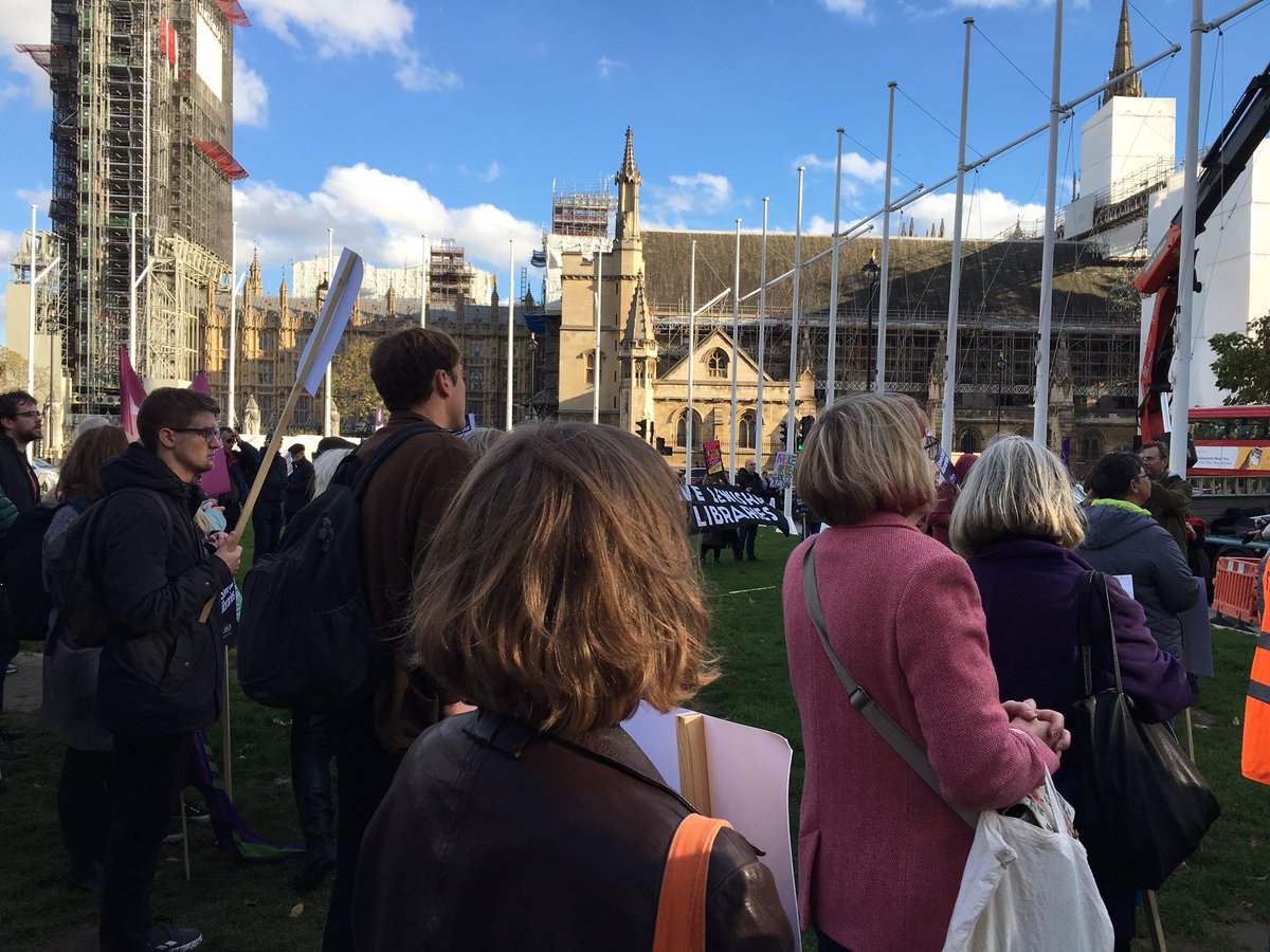 suzannah_walker's tweet photo. Libraries are not a privilege #SaveOurLibraries @NewhamLibraries https://t.co/2L2Ya2OkNF