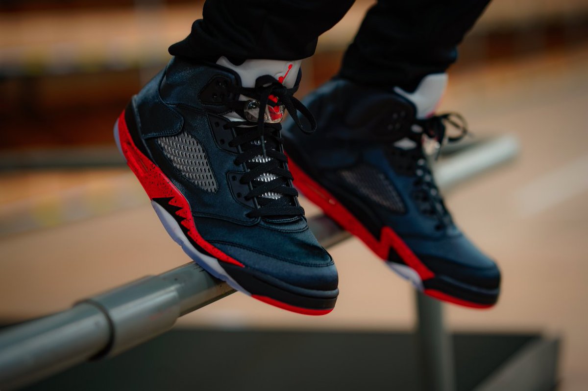 retro 5 satin