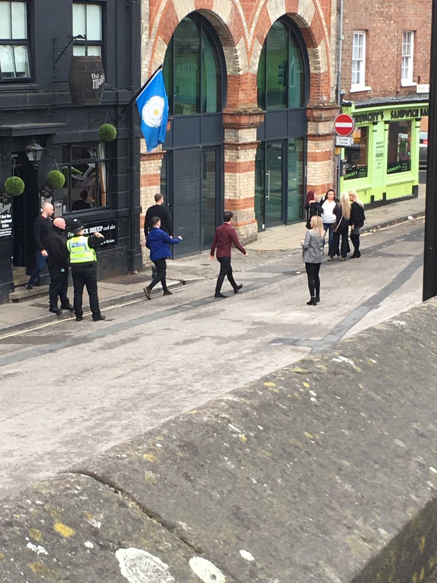 NYP_York's tweet photo. People have asked if anything is happening in York as they pass me on Lendal Bridge... #OpErase your City Npt are out welcoming visitors and tackling any ASB early so people can enjoy our beautiful City 👍🏻 https://t.co/HAMDSr8IWS