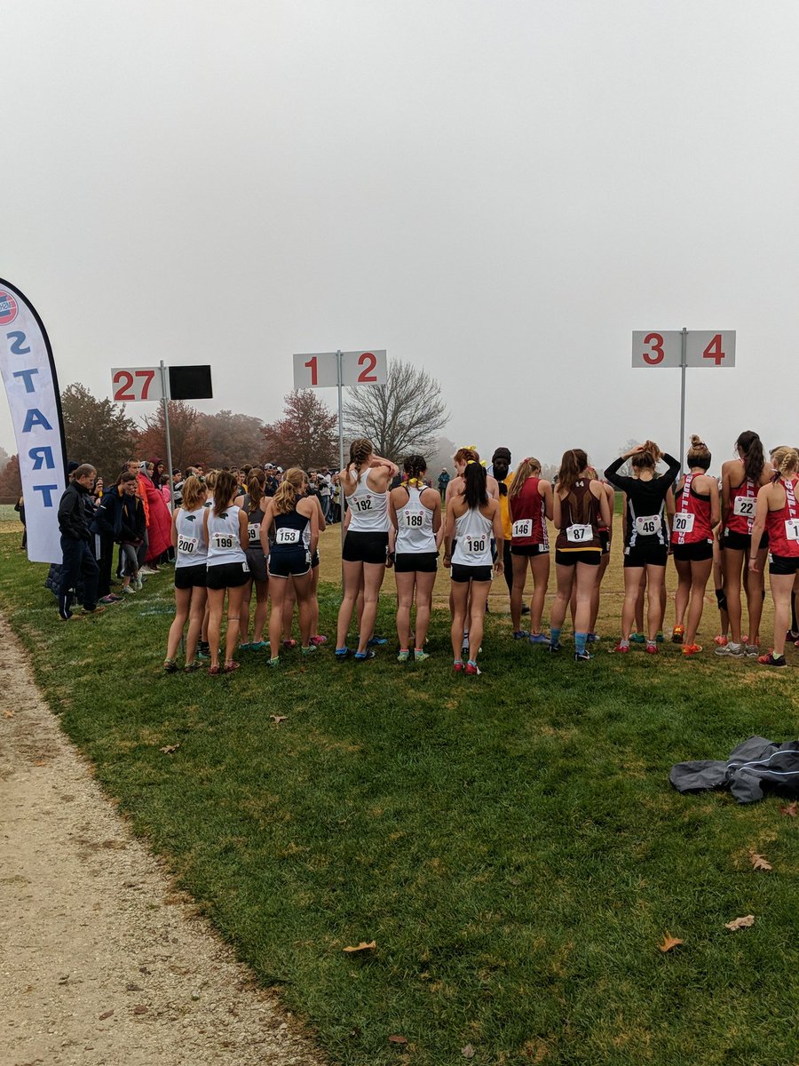 STAsports's tweet photo. STA XC Stars are ready! https://t.co/v1dzjDxySP