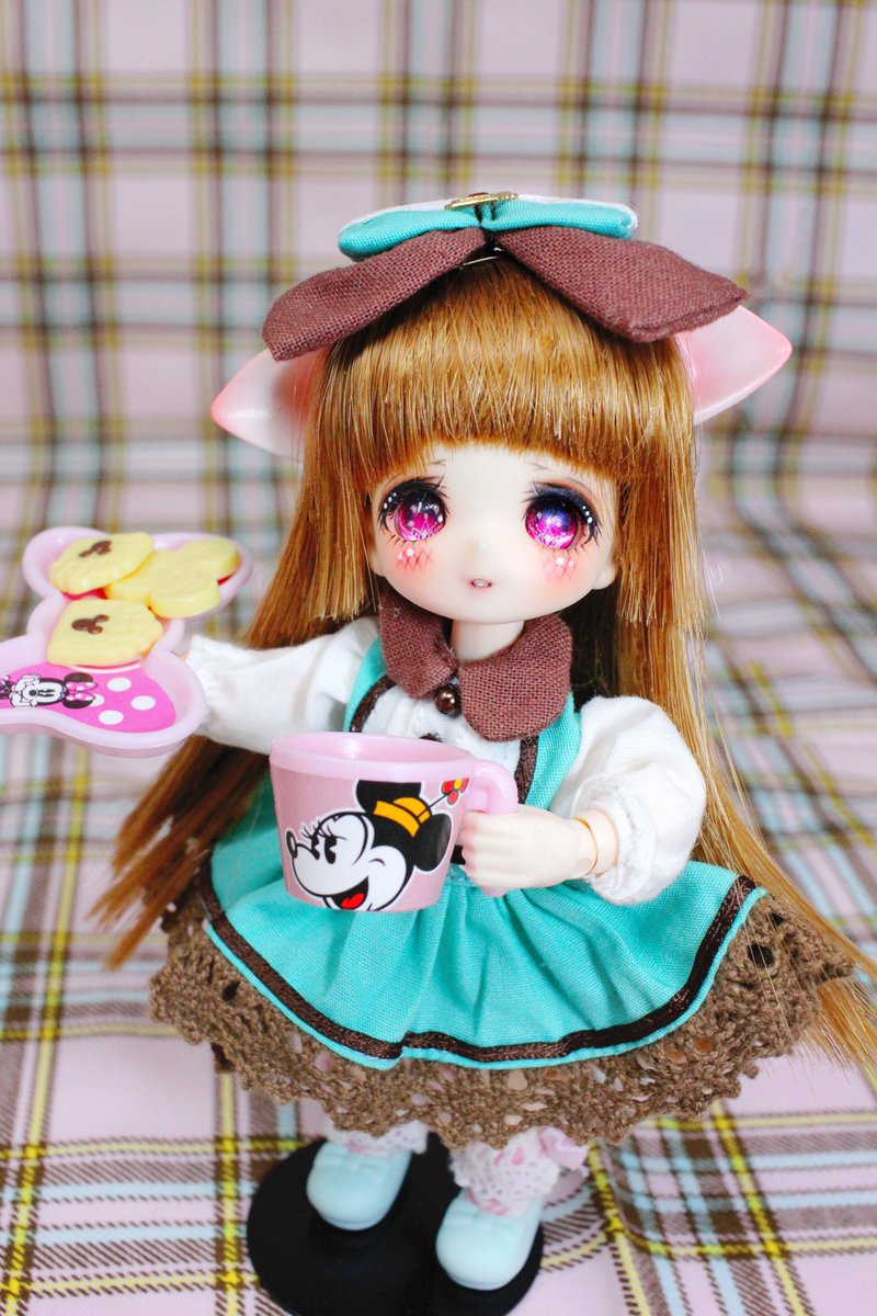 青空 本日の戦利品2 東京ディズニーリゾートファッションドール用 小物セット もう狙ってるんじゃないかと思うほど オビツ11ボディにぴったりです ๑ ᴗ マグカップが無加工で着きますよ 舞浜に行ったら 愛娘さん達へのお土産におススメです あま
