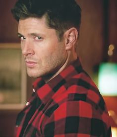 Dean Winchester on Twitter: ""You like this red shirt, princess?" Dean girlfriend Scarlet with a small smirk. @DuskTigress #Supernatural #DeanWinchester / X