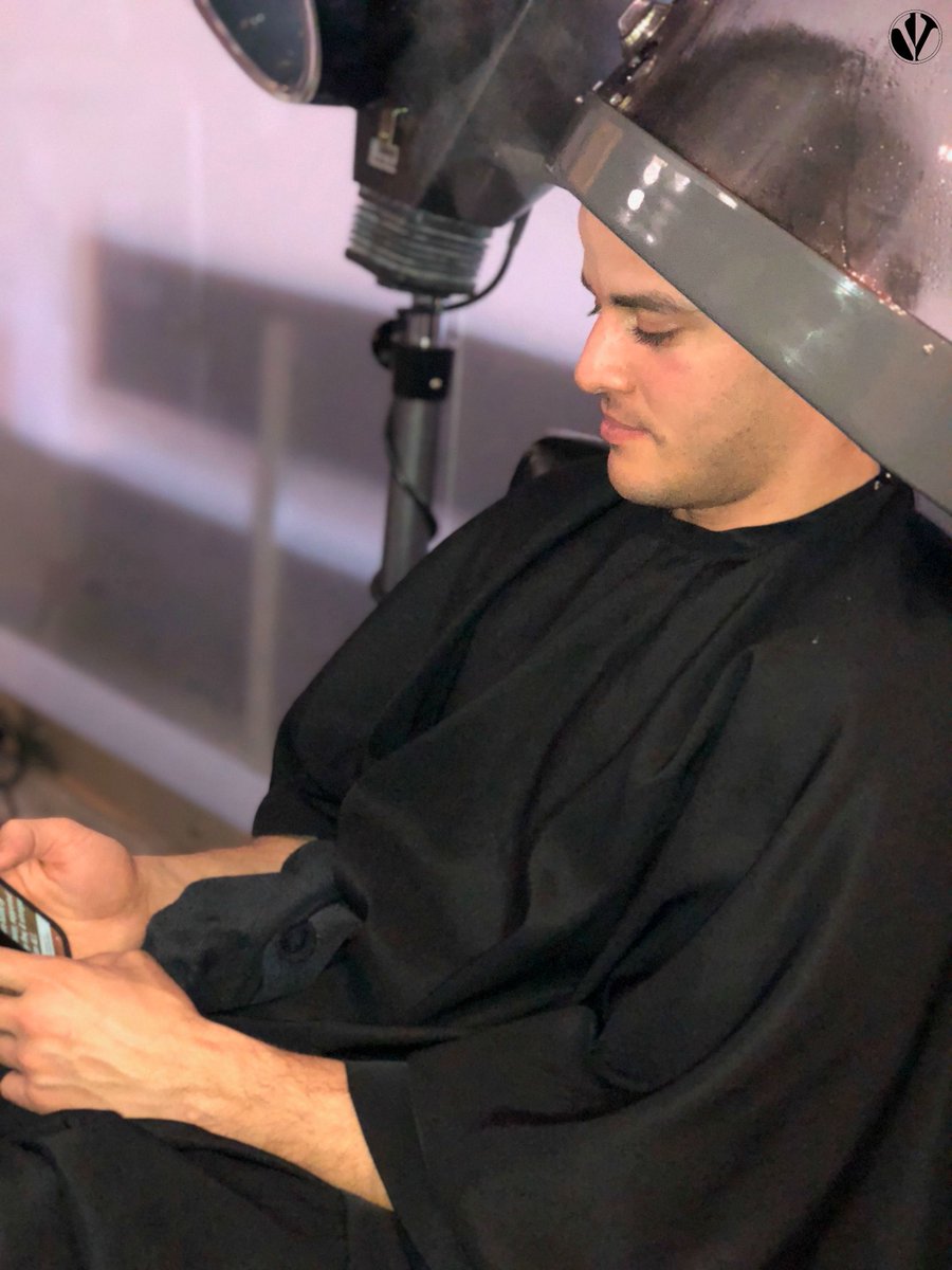 VersusSalon's tweet image. #VersusTipsandTricks - If you want low maintenance, healthy hair with minimal effort, come see us twice a month for steam treatments! We guarantee it will make a difference in your styling routine! You too, men! #HealthyHair