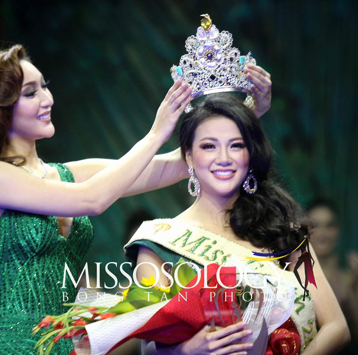 2018 | MISS EARTH | NGUYỄN PHƯƠNG KHÁNH - Page 4 DrFYW8mV4AA3Rok