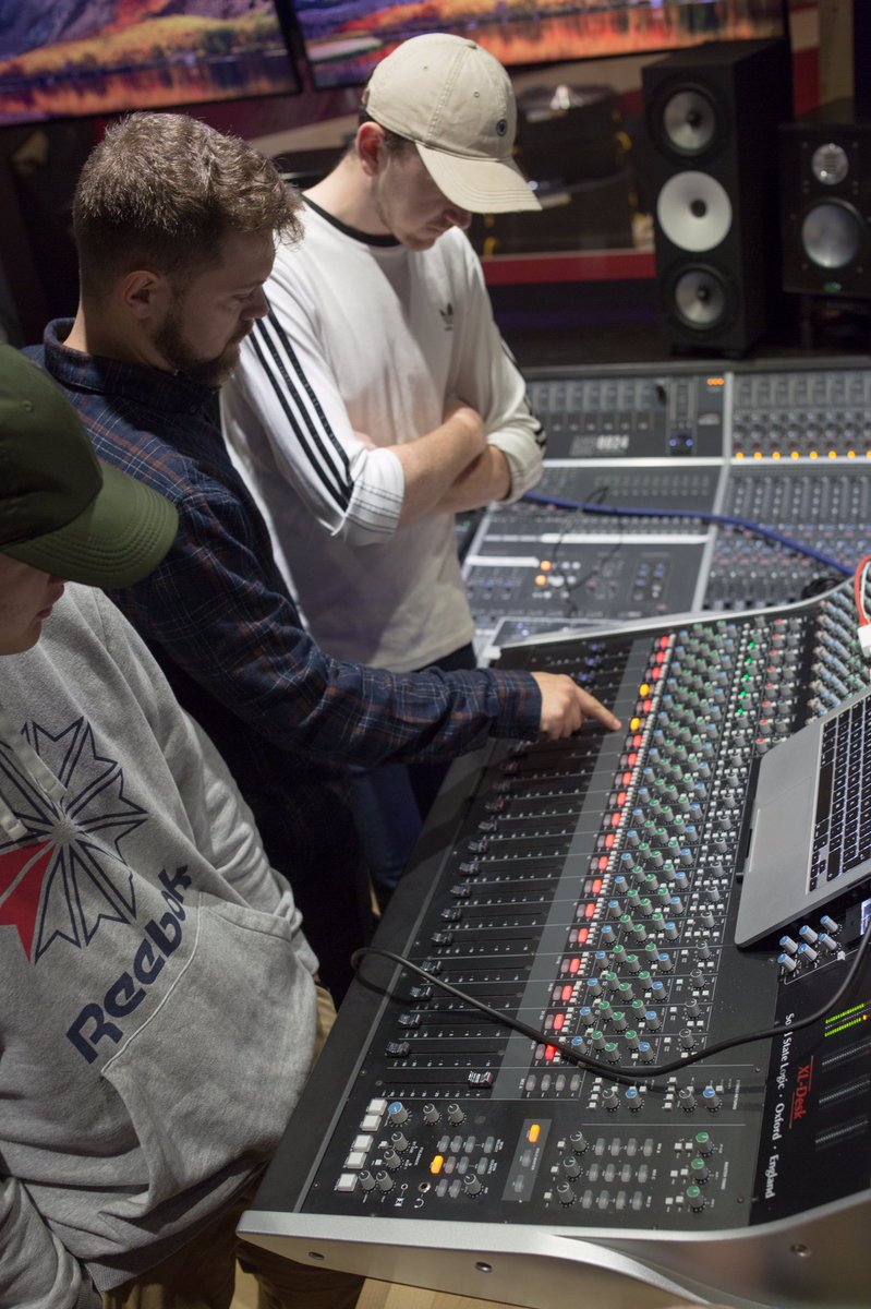 UoWMusic's tweet photo. A great day with Sam from @solidstatelogic yesterday! Students loved the #analogue #outboard and #500series units! Thanks Sam! https://t.co/3NE8qXCyNw