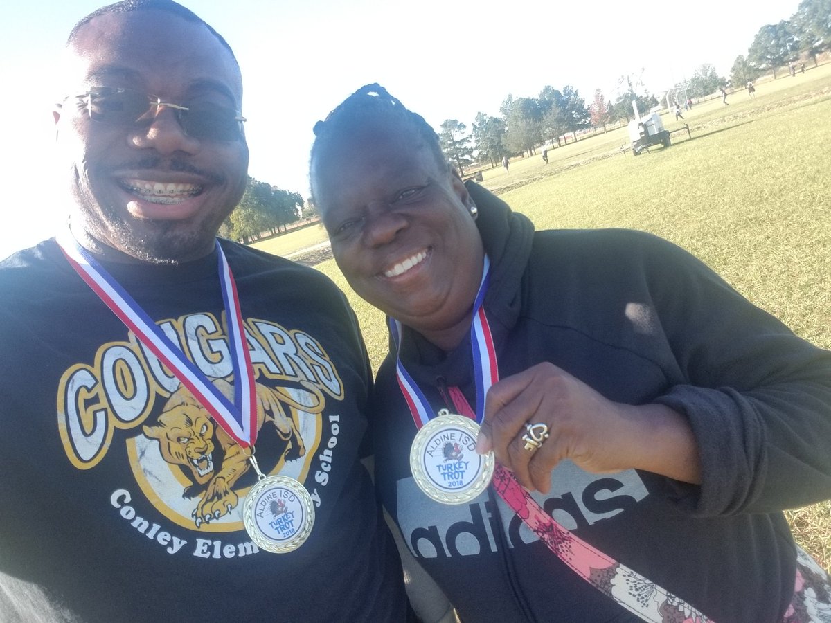 Morning cardio!!! #Turkeytrot2018 #Allin4Aldine