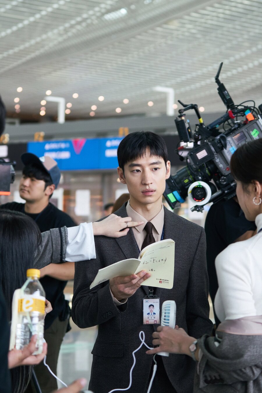 DrFcBNbWoAACub6.jpg:large