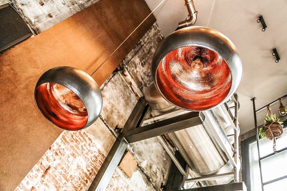 BIERTJÛH! || 🍻 Vanaf volgende week kunnen we genieten van minstens honderd speciaalbieren op de fles en twaalf op de tap bij BarBier in Gouda! 
Met wie ga jij hier biertjes proeven? 

#gouda #goudsgenieten #barbiergouda @BarBierGou