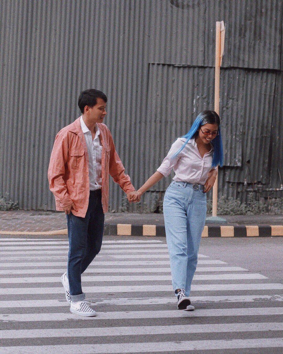 thegelabeef's tweet photo. Running away from the imaginary paparazzi w/ @PaoloSalgado1 π« #AlwaysMatchy in pink π by @Abbythropp https://t.co/vMEnviiqu4
