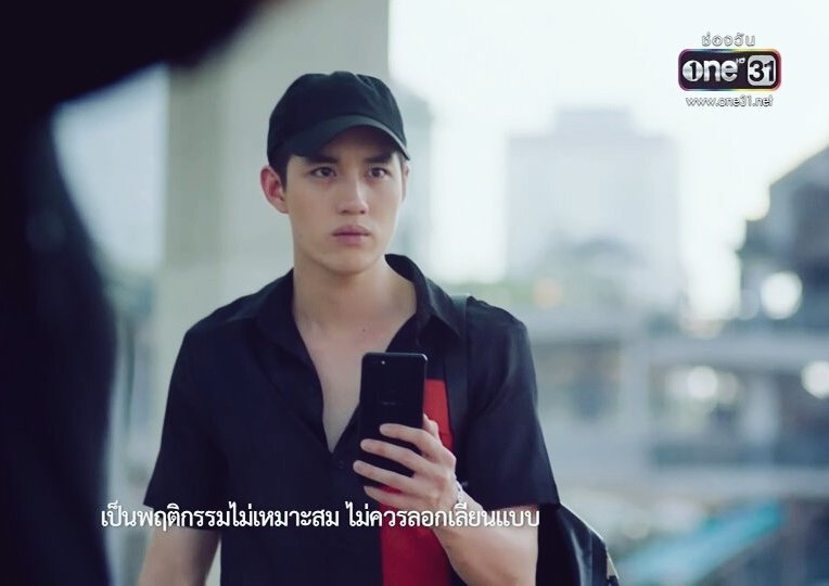karuaykaroo's tweet photo. คนที่ด่าอี้นี่คืออะไรอ่ะ? อี้ไม่มีอะไรจะเสียแล้ว น้องติดคุก แม่จะเป็นบ้า บ้านแตกไปแล้ว ไม่ได้ทำอะไรเลยด้วย โดนคนโน้นคนนี้ป้ายความผิดให้ ถ้าอี้ไม่ทำอะไรสักอย่าง คนผิดก็ลอยนวลสวยๆ อยู่ฮ่องกงกันต่อไป งี้เหรอ? อี้แม่งเลือดข้นจริง ความเป็นคนก็สุด
#เลือดข้นคนจาง
#InFamilyWeTrust2018 https://t.co/DlLbaML2fl