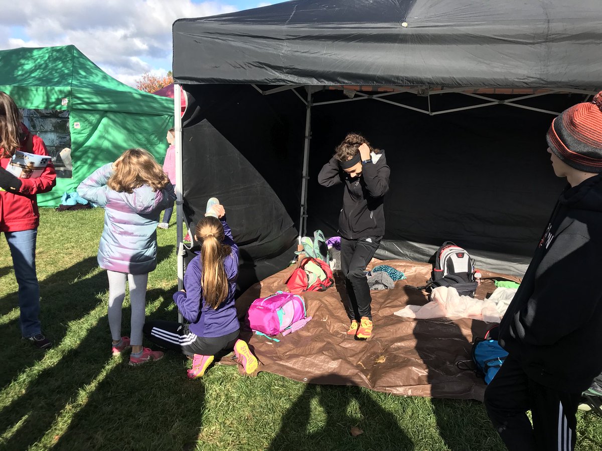 drrandipayne's tweet photo. Bella & Marissa are getting ready to run #XCStates @NESD πΎ@NECrossCountry #BobcatProud https://t.co/BCArp5qiGV