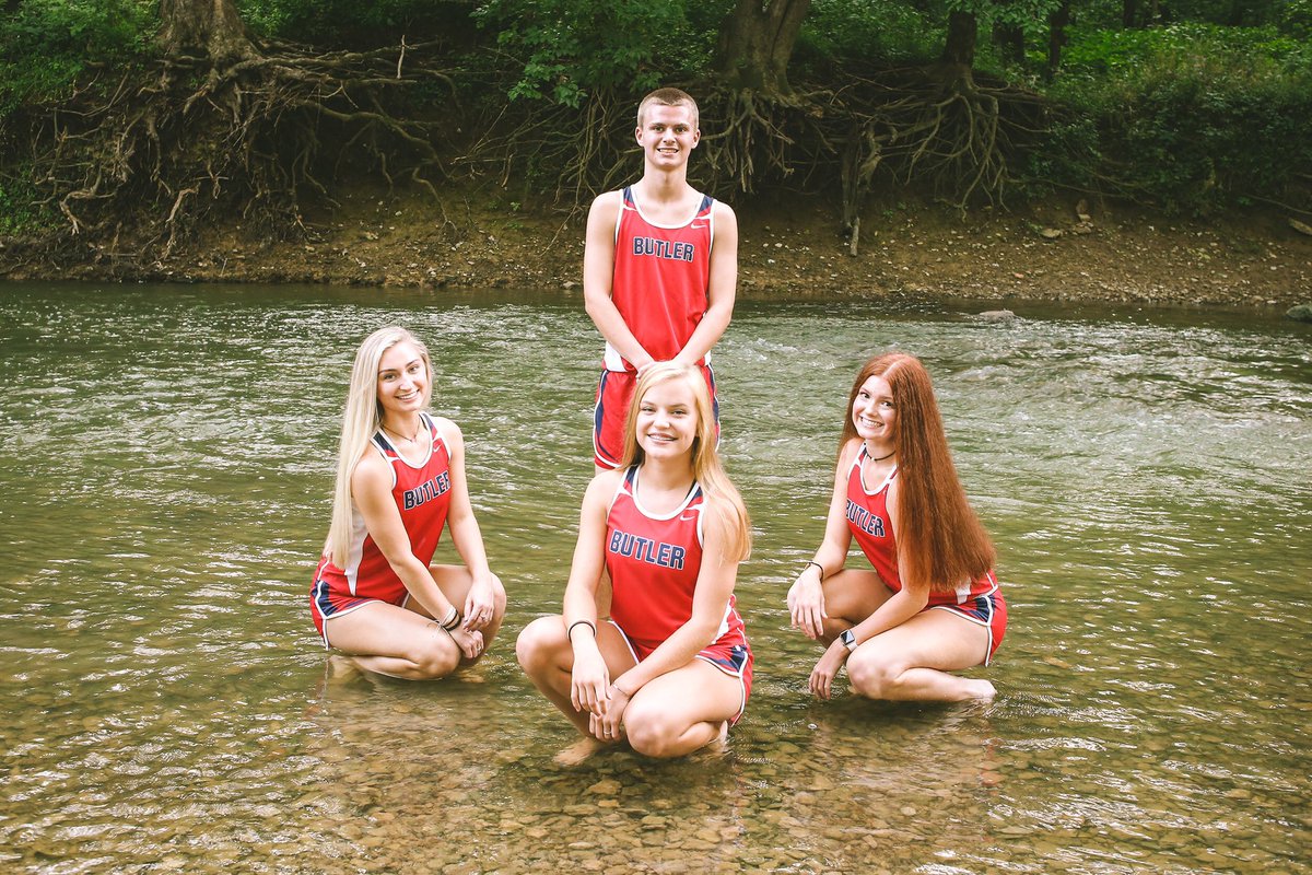 ButlerBearsCC's tweet photo. Today is their last HS XC race. #runliketheresnotomorrow #seniors2019 #leaveitonthecourse https://t.co/ANrwcXlaft