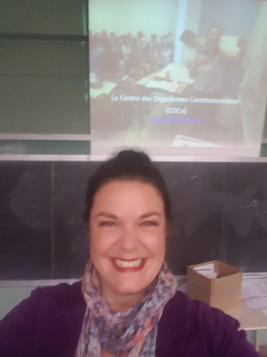 Ready to deliver a #socialmedia workshop for <a href="/qfhsa/">Quebec Federation of Home and School Associations</a> on behalf of <a href="/COCoQC/">COCo</a>! Feels just right to be in a high school classroom! #facilitator #teacher #community