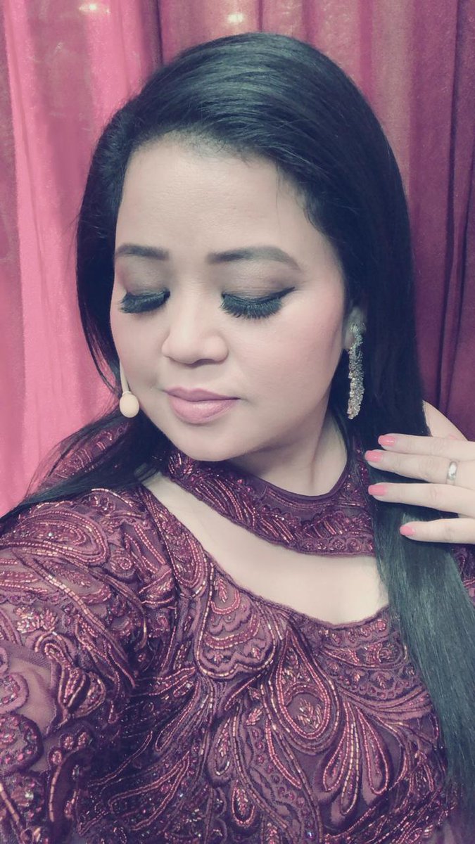 Bharti Singh Instagram – ❤️🧿 styled by @harshalds jwellery  @tikamdasmotiramjewellers makeup @vishnu9352 hairstyle  @noor_celebrity_hairstylist | Gethu Cinema