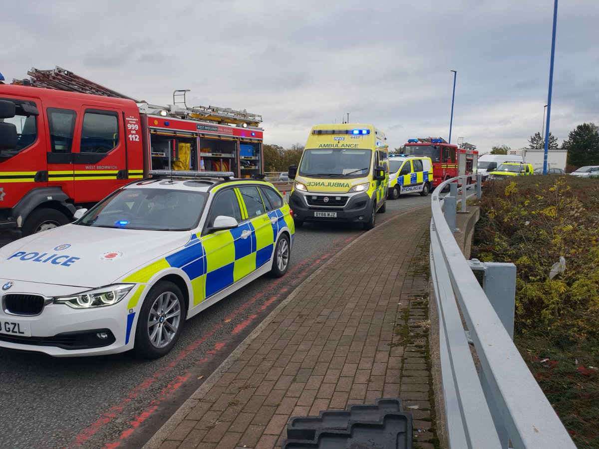 WMFSWestBrom's tweet photo. Crews having a busy day so far, just returned from this RTC alongside @WMPolice @OFFICIALWMAS. Wishing all involved a speedy recovery. https://t.co/nPJDOWqLyI