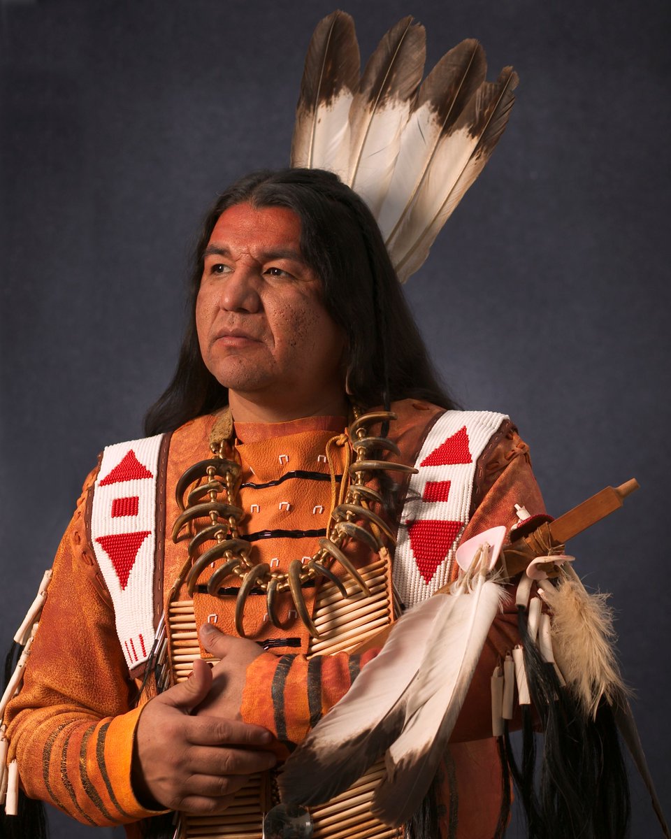 Канадский индеец сканворд. Индейцы Канады народы Канады. Индейцы беотуки. Коренное население Канады индейцы и Эскимосы. Северные индейцы Канады.