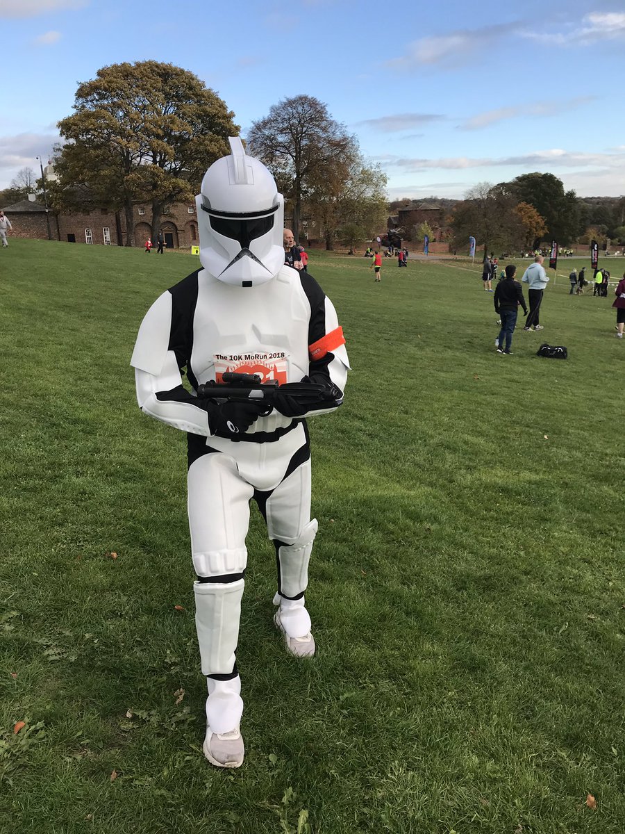 InspJBradfield's tweet image. Day 3 of the 200 mile movement challenge to promote men’s health and I have done the Temple Newsam 10k MoRun dressed as a Stormtrooper. Not a bad time considering, double bling too as in fancy dress. #TheBrewsualSuspects #Wellbeing @MoRunningUK #MoRunning @WYP_SOHobson