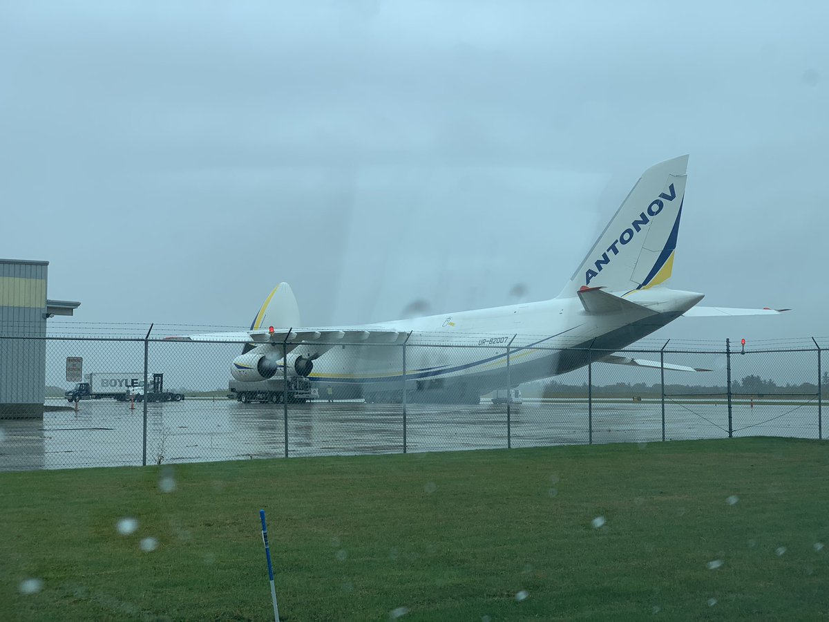stewallen's tweet photo. Foreign visitor to #KPSM #antonov #aviation @NYCAviation @PlanesMB https://t.co/8tkJsQ0uld