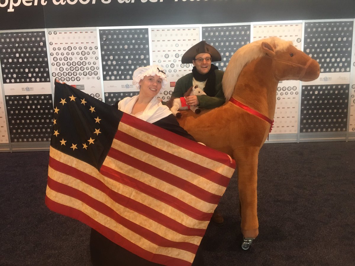 Bridgette goes colonia at #NARannual #wellsfargo