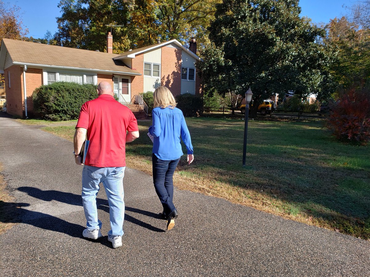 SpanbergerForVA's tweet photo. Canvassing in Henrico. #VA07 #GOTV #TeamSpanberger https://t.co/SpwfnxBxg9