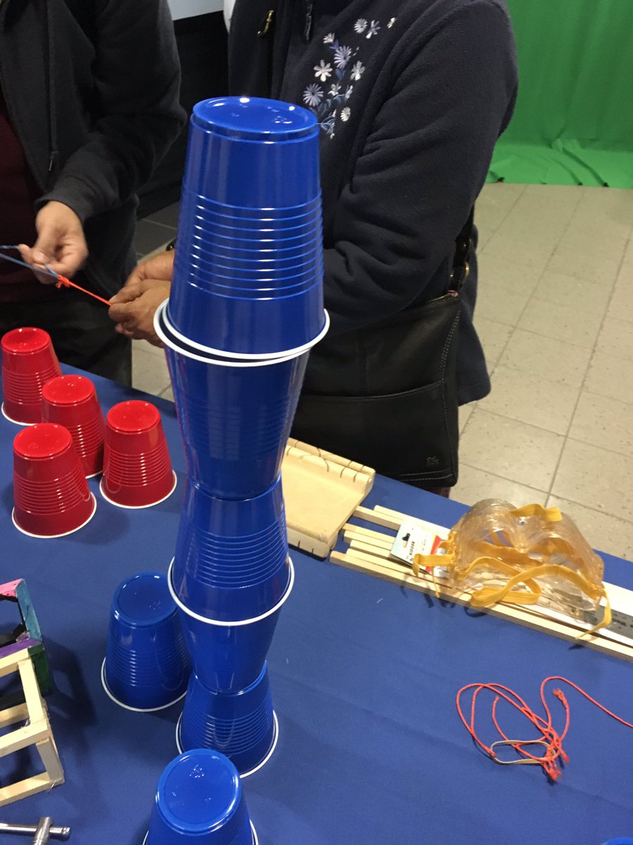 VNavgiri's tweet photo. @VNavgiri @TreelinePDSB #EML2018
Creative Constructors buzzing with activities https://t.co/tSkslsiDNF