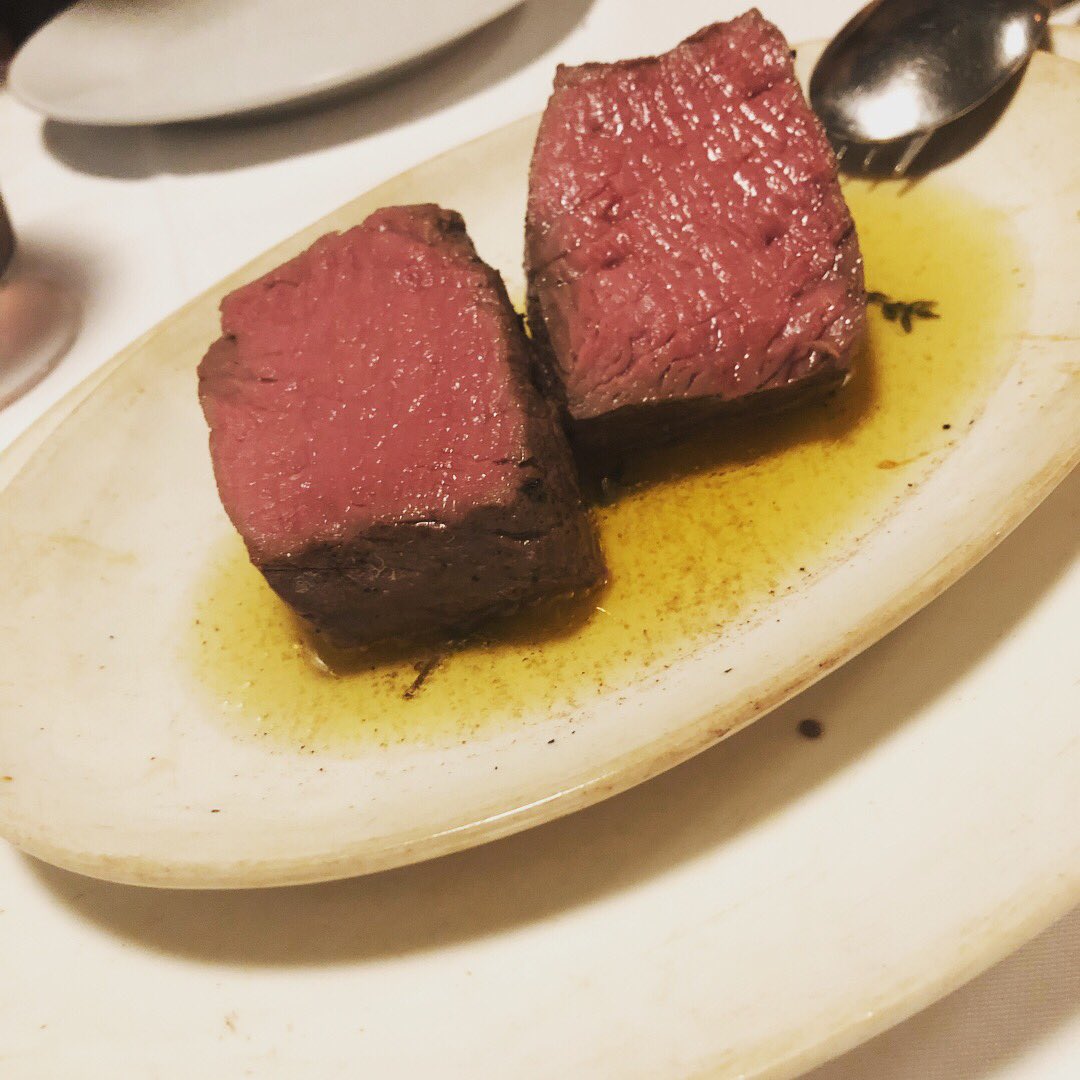 Kentazra1988's tweet photo. うまかった。#広尾 #RUSTEAKS https://t.co/BmQOCTg65o