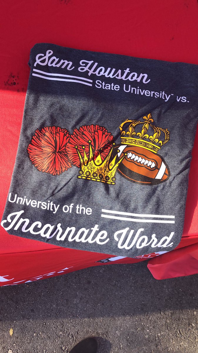 UIWcampusengage's tweet image. HOMECOMING GAME DAY IS HERE!! Come out to the student tailgate for food, fun, and games! 🏈👑