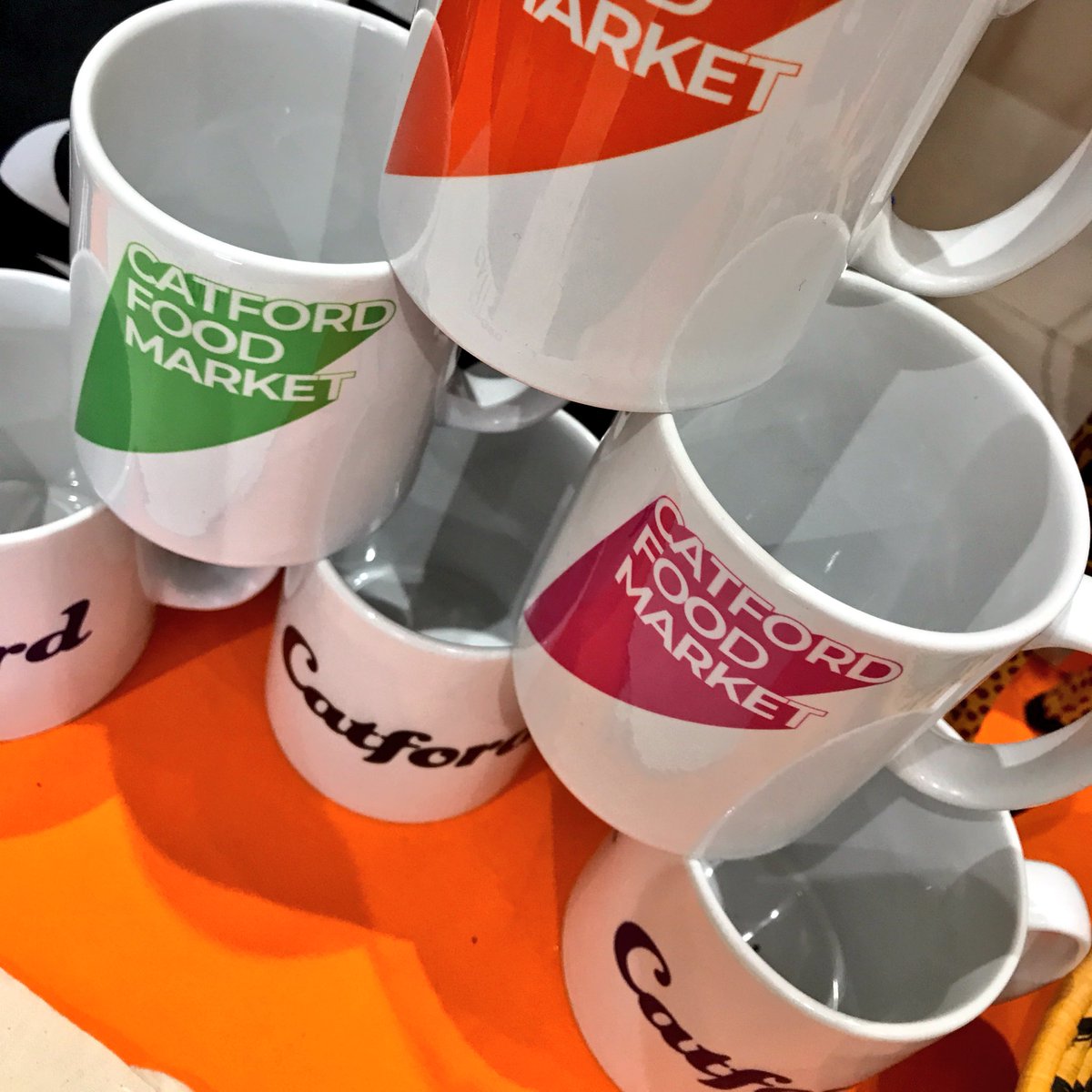 HouseofCatford tweet media