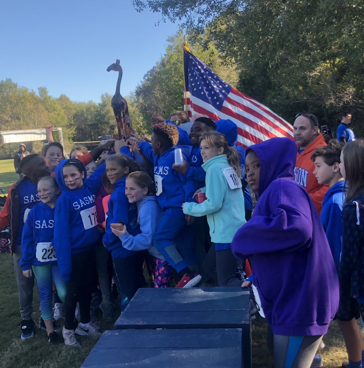 SASMSCharleston's tweet photo. School Spirit Run for Niger....great morning for our track team! https://t.co/LmqLc8qw75