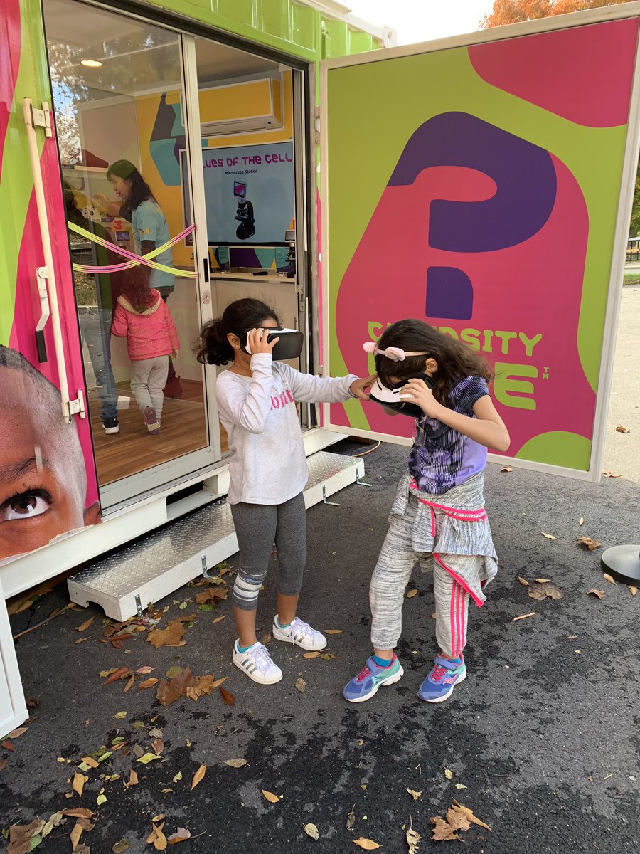NatashaTynes's tweet image. Kids enjoyed exploring the  #CuriosityCube that showed up at our local library #sparkcuriosity