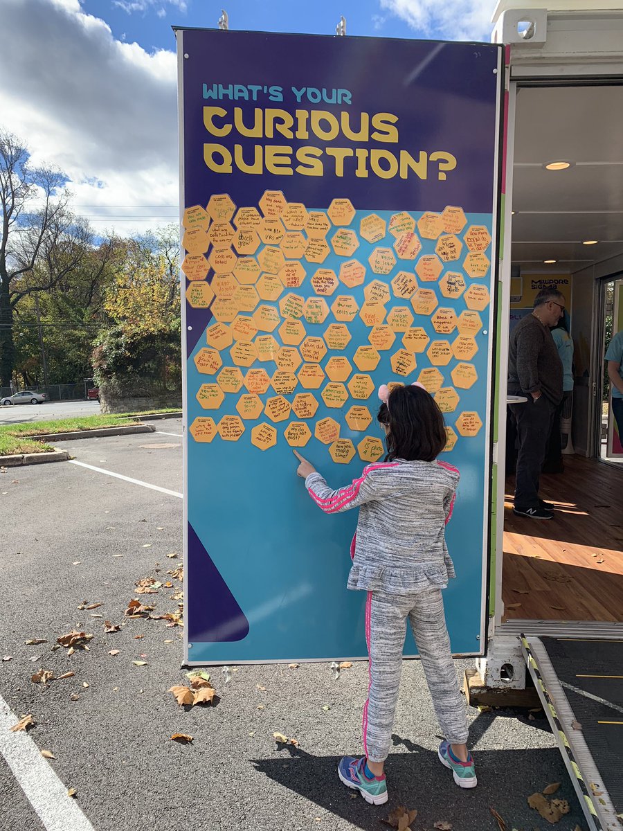 NatashaTynes's tweet image. Kids enjoyed exploring the  #CuriosityCube that showed up at our local library #sparkcuriosity