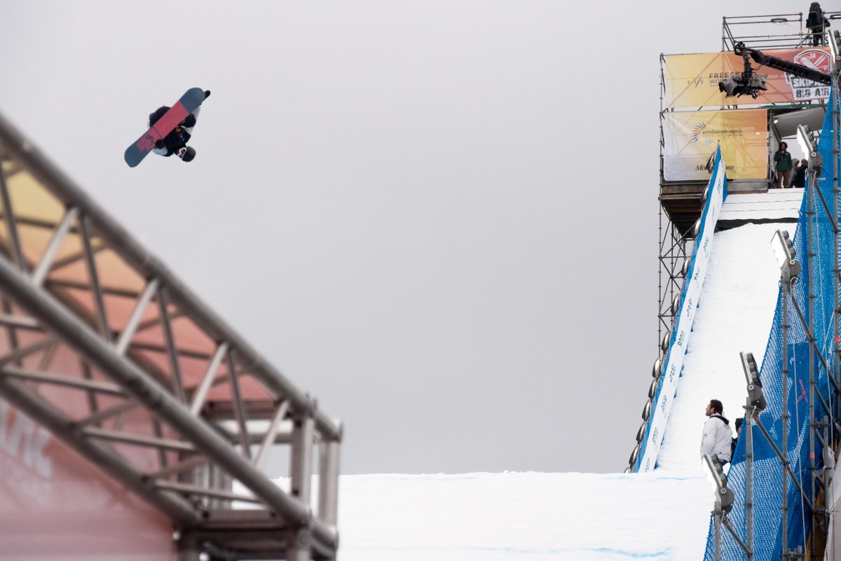 FIS Snowboarding tweet media