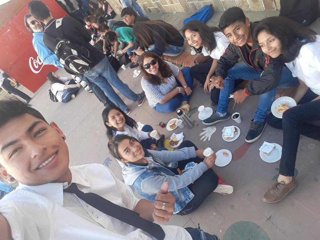 profemarciaa's tweet photo. #ParlamentoSaltaCapital El Comercial 5082 presente en el encuentro zonal #ParticiparEsLaTarea https://t.co/m81BCyj4uu