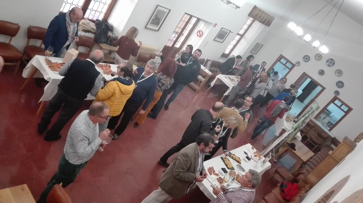 quesosJUAN's tweet photo. Hoy con #RutaVinodeRueda y #Caraballas #VilladeFerias #GiraldedeCastilla #ElGranCardenal #Muñiz #Campoveja #Cantagrullas en @crvCastilloMota https://t.co/YPrDWg6pIQ