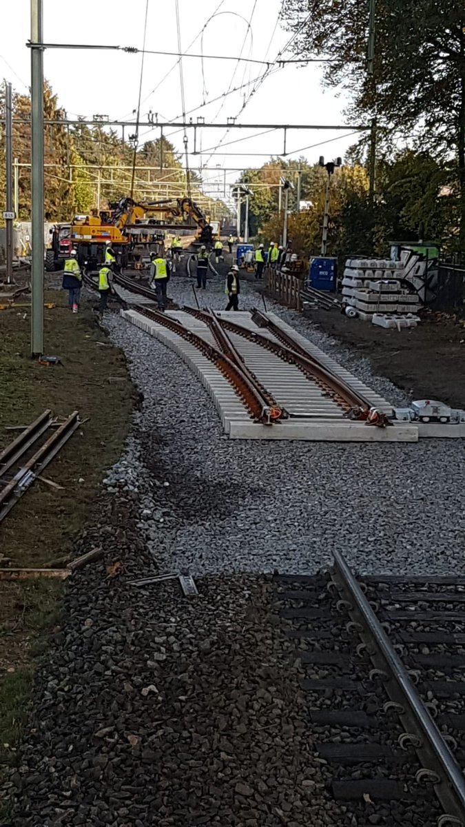 Wijger1's tweet photo. Wissels leggen in Nunspeet, dat doen we samen met collega's van @ProRail, @StruktonRail , @MolhoekCCT , @sweconederland en @vandertol https://t.co/jSfyHcBH8J