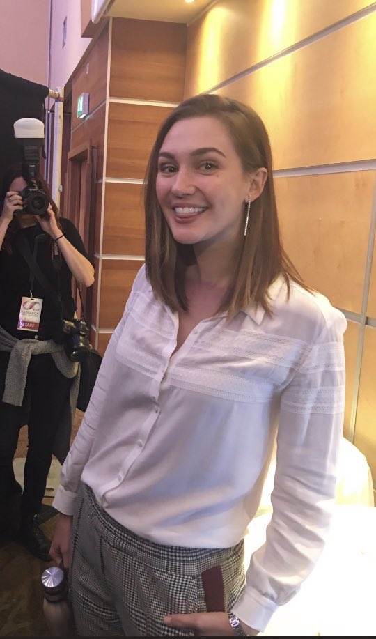 Day 36 without  #WynonnaEarp   Miss Katherine Barrell fed us so well today. ALL HAIL THE QUEEN aka the love of my life. Also, her oUtFiT outsold oh my- #clexaconlondon just added 20 years to my life