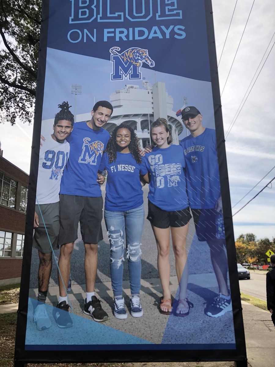 judywterry's tweet image. Look... I found @AllieMonette12 while touring @uofmemphis. #friendlyface #MustangToTiger