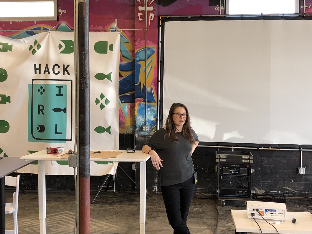 hack_irl's tweet photo. @JustJamieJoyce talking about The Art of Exploitation through Social Issues https://t.co/66gXd2Gb2w