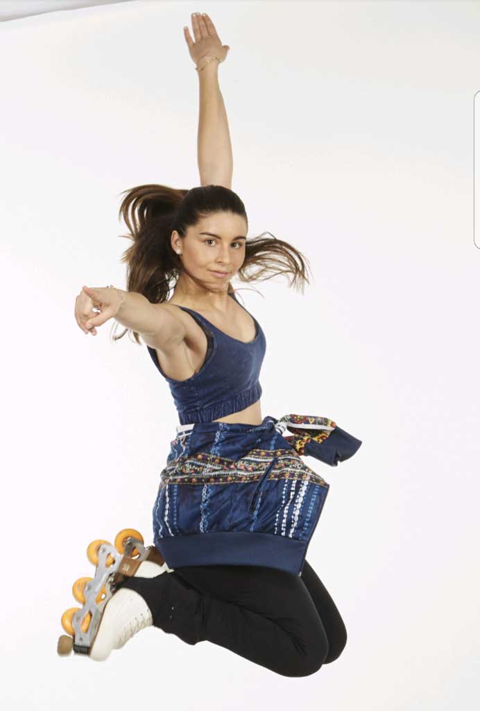 ANGELA MARTIN-MORA de l’equip #grocCatalunyaStars #CatalunyaStars <a href="/esportsenxarxa/">Esports en Xarxa</a> <a href="/laxarxa/">La Xarxa</a> @ROLL_LINE <a href="/FCPatinatge/">FCPatinatge</a> <a href="/FIATCseguros/">FIATC Seguros</a> <a href="/petidierphoto/">Adria Perez Petidier</a> <a href="/di_versiones/">orquestradiversiones</a>