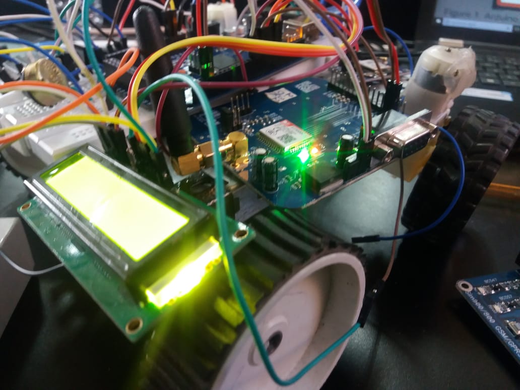 pranavbrh's tweet image. Robot 2.0 or 3.0??
@ingeniushack 
#2Point0Trailer
#getsethack
#ingenius
#hackathon 
#pesit