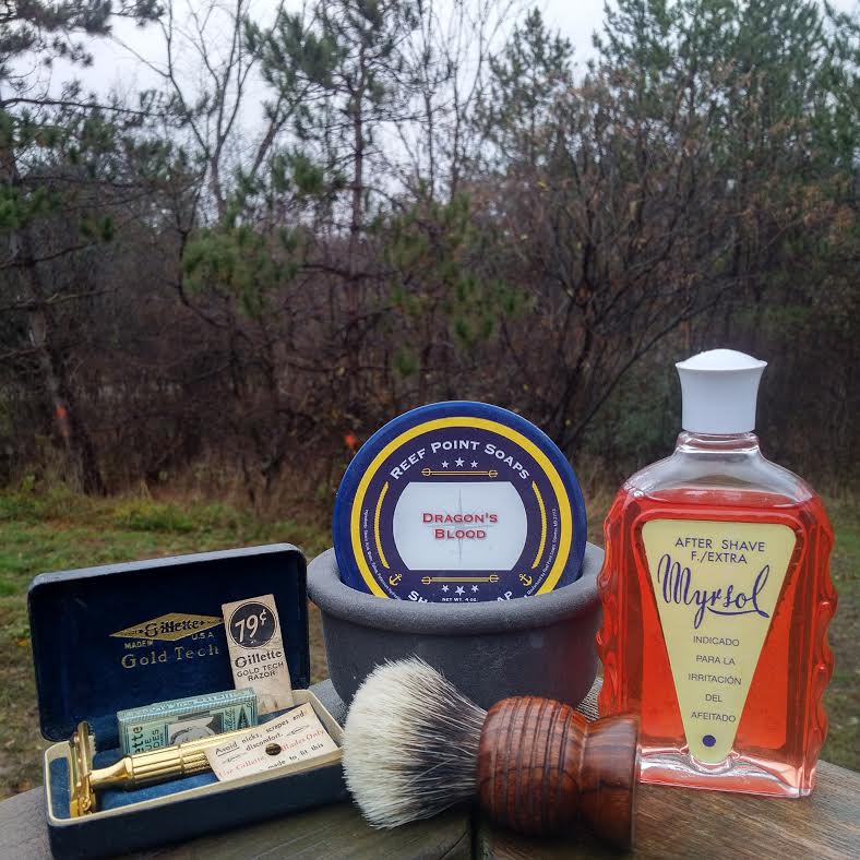 413wdc21's tweet image. @Gillette Gold Tech w/case, @Gillette 7 O'Clock Super Platinum blade,@EliteRazor Tres Amigos Desert Ironwood Beehive w/Envy White, @ReefPointSoaps Dragon's Blood, @Myrsol F/Extra.