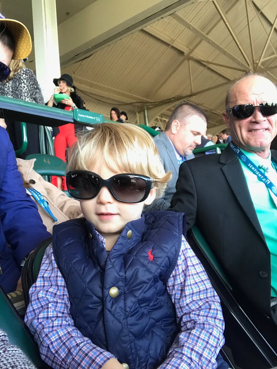 RosieNapravnik's tweet photo. β¦Youβd think he was #BobBaffertβs kid π€£#Carsonwayne β¦@mjsharp75_joeβ© https://t.co/zLT4i46gtK