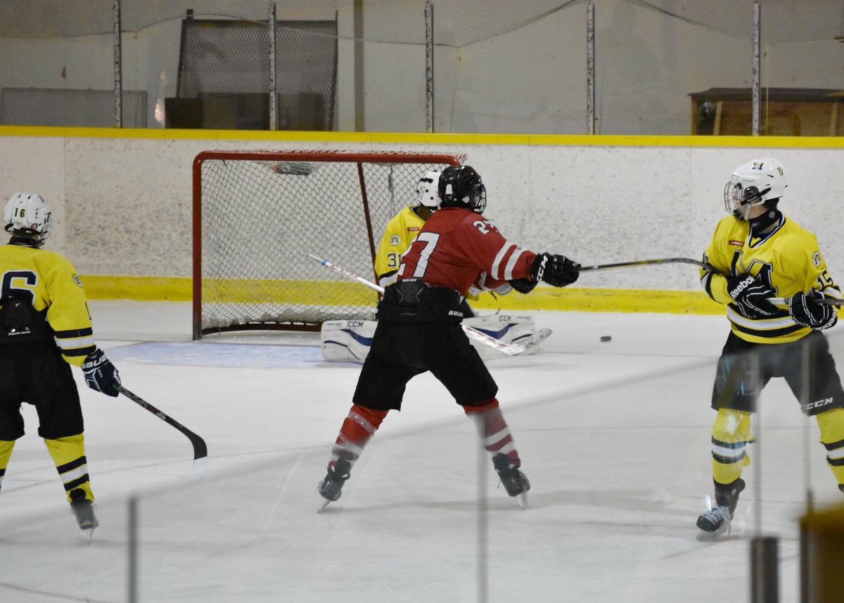 A few shots of last weeks exhibition game against MVHS 🏒
Reminder next Saturday our Hockey Team will be hosting their first league game at 3:00pm against EGR at the Sunny Corner Arena. Come support your Cobras! #cobrapride #spreadtheword
•
•
•
Photo Credit 📸: Marlie Astle