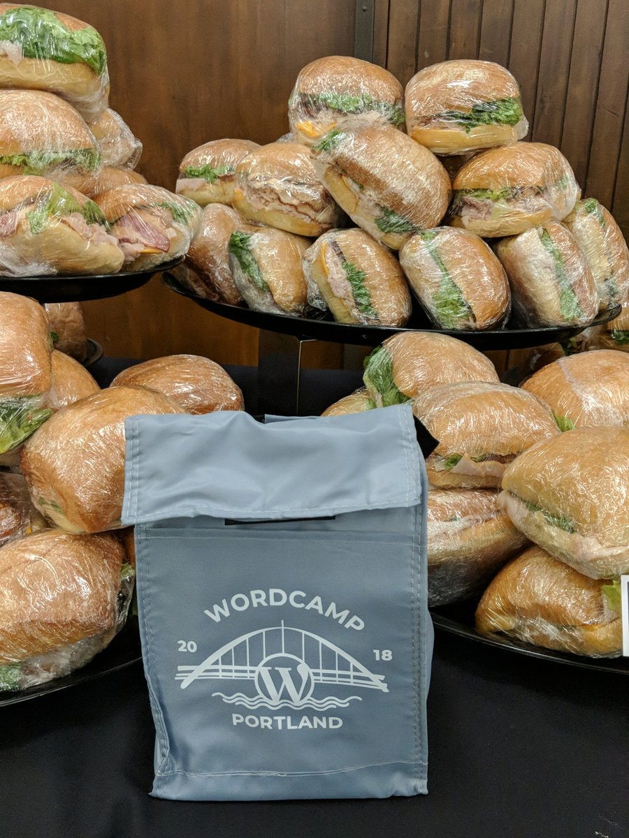 epretorious's tweet photo. #Lunchbag #Swag #portland #pdxtech https://t.co/xlTg0C6QWb