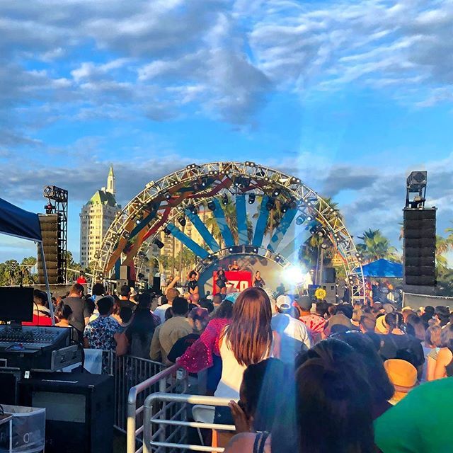 AboutKenBerger's tweet photo. @harmonyeventproductions new al12 system. #acousticlinearity #al12 #hs221 #linearray #proaudio #livesoundengineer #livesound #musicfestival #longbeach https://t.co/yGOKjoi33c https://t.co/MozCY8vVEs