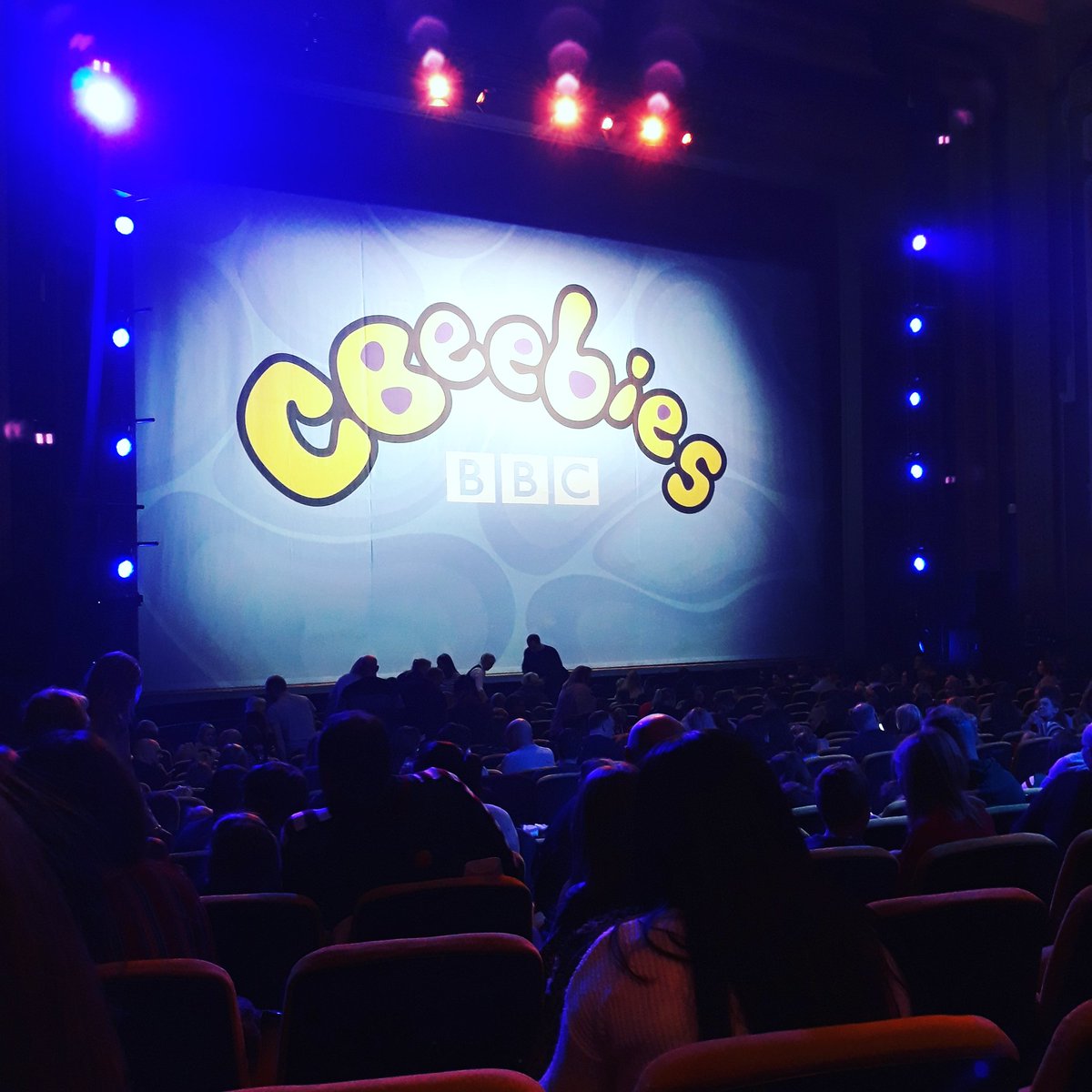 @maddiemoate @EviePickerill fantastic time today at #cbeebiespanto. My boys loved it. 'Daddy is that mouse really maddie?'