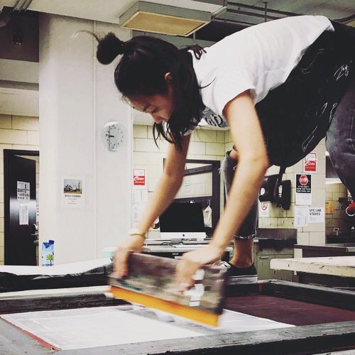 This year <a href="/TextileArtsCent/">Textile Arts Center</a>, we are pleased to welcome #ShihuiZhou to #AIRcycle10! 👏 Learn more about her work + process: textileartscenter.com/index.php?rout… #TACresidency #TACresidency10