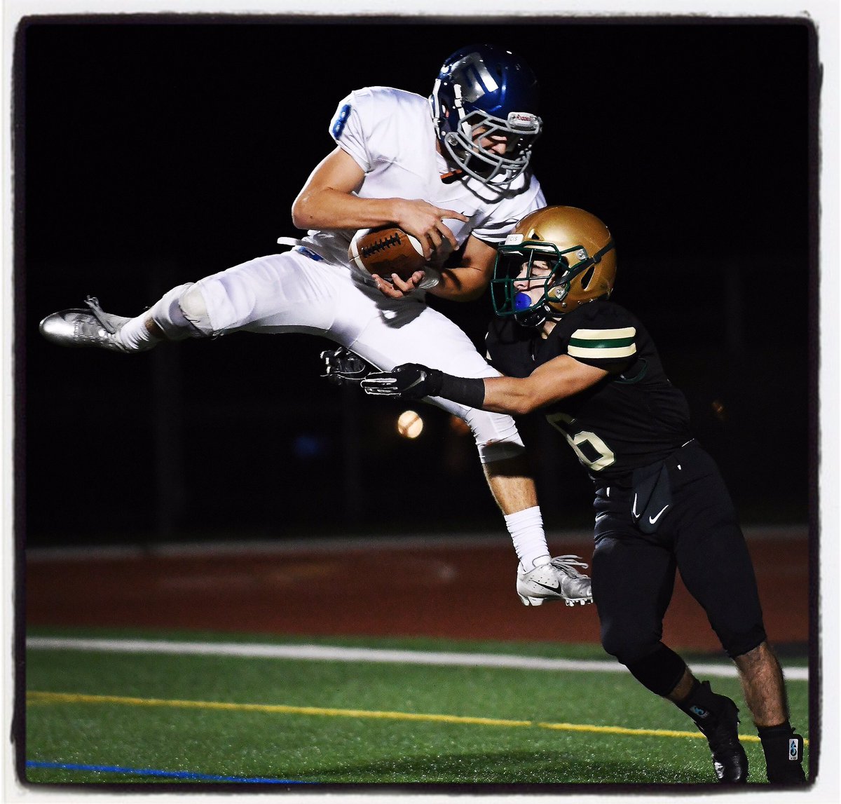 CandidEyePhoto's tweet photo. If you catch a DB who catches the ball in the end zone is it a touchdown? #JesuitCrusaders @JesuitHighPDX @TheSaderNation WR Joey Gatto catches a #GrantGenerals player in the 1st round of the #osaa @osaasports 6A playoffs / #JesuitHighPDX (📷©️https://t.co/4EfRFELCrM) https://t.co/geTiynSZK0