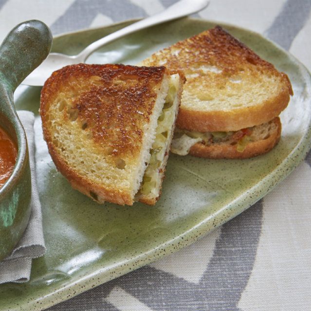 AddCooking's tweet image. Today is #NationalSandwichDay! Here's a look at some of our favorite #sandwich recipes from the JAC recipe vault... which ingredients make the cut when it comes to creating your ideal sammich?