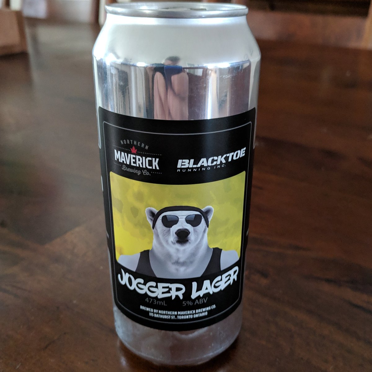 New shoes and a free beer! Best promotion ever! #JoggerLager #RunnnersLife <a href="/BlackToeRunning/">BlackToe Running</a> <a href="/SauconyCanada/">SauconyCanada</a>